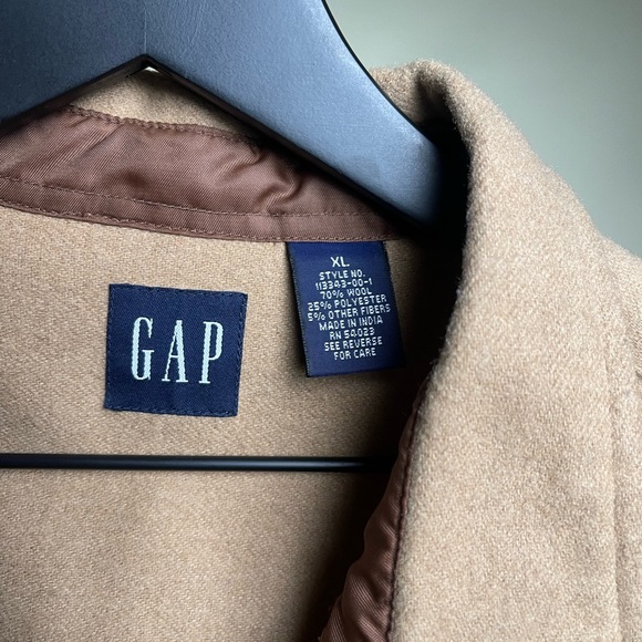 Men’s Gap Wool Button Down - Picture 3 of 3